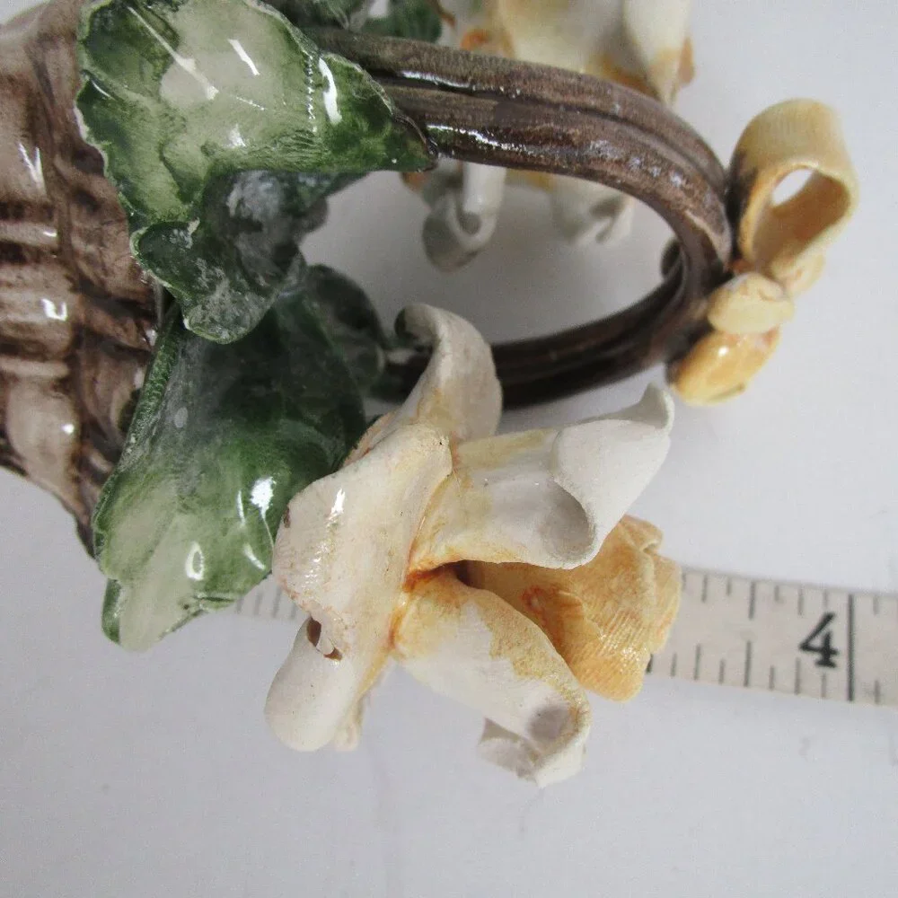 Capodimonte flower basket